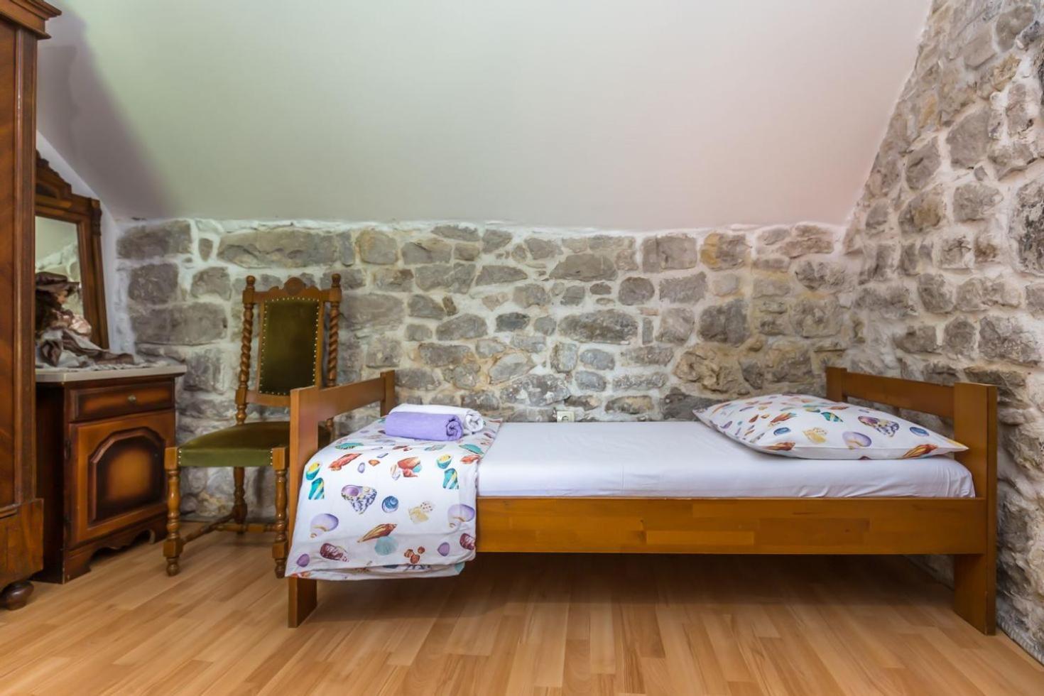 Mini Stone House Villa Omis Bagian luar foto