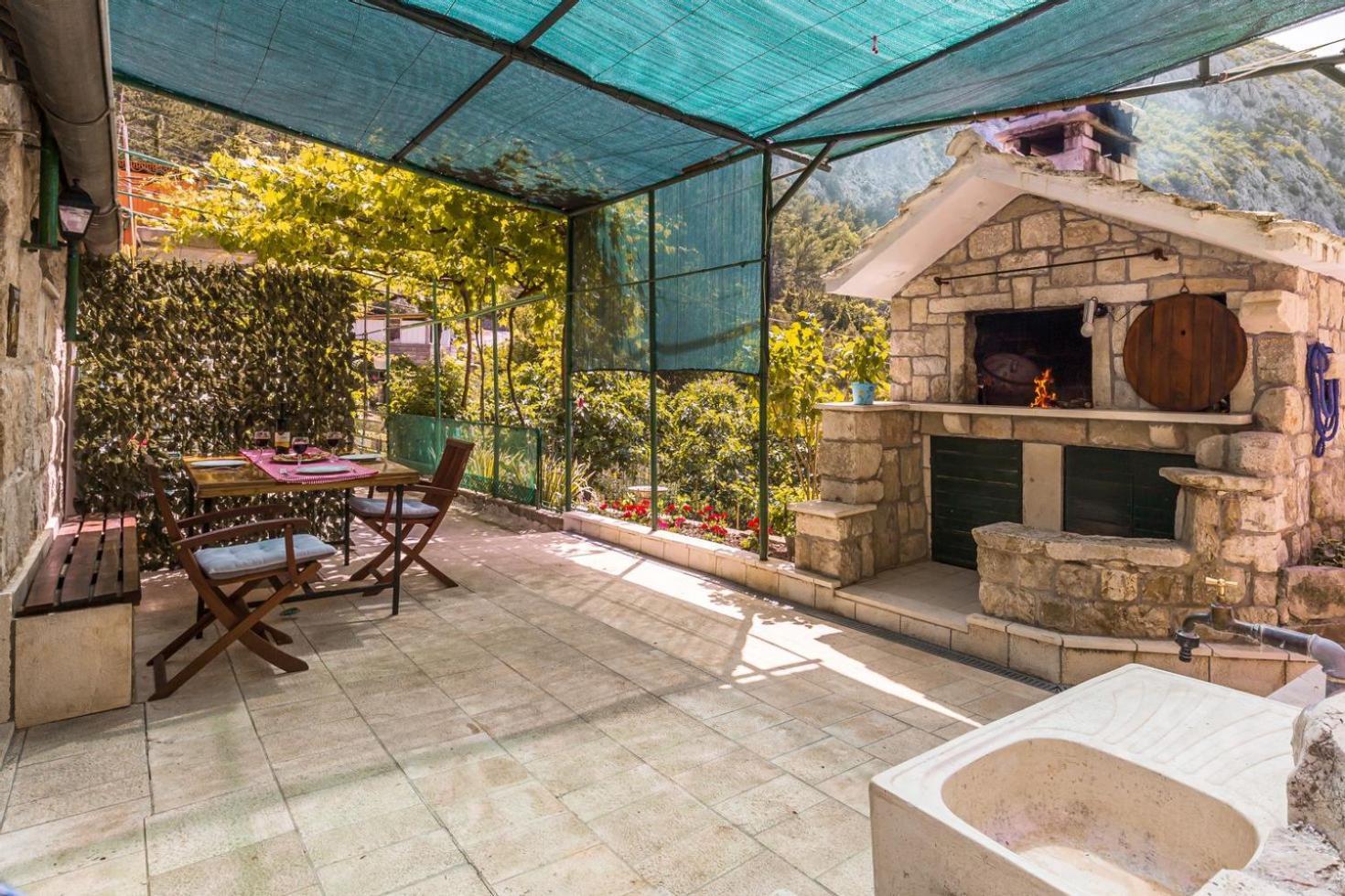Mini Stone House Villa Omis Bagian luar foto